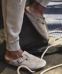 Birkenstock Boston in Taupe Suede