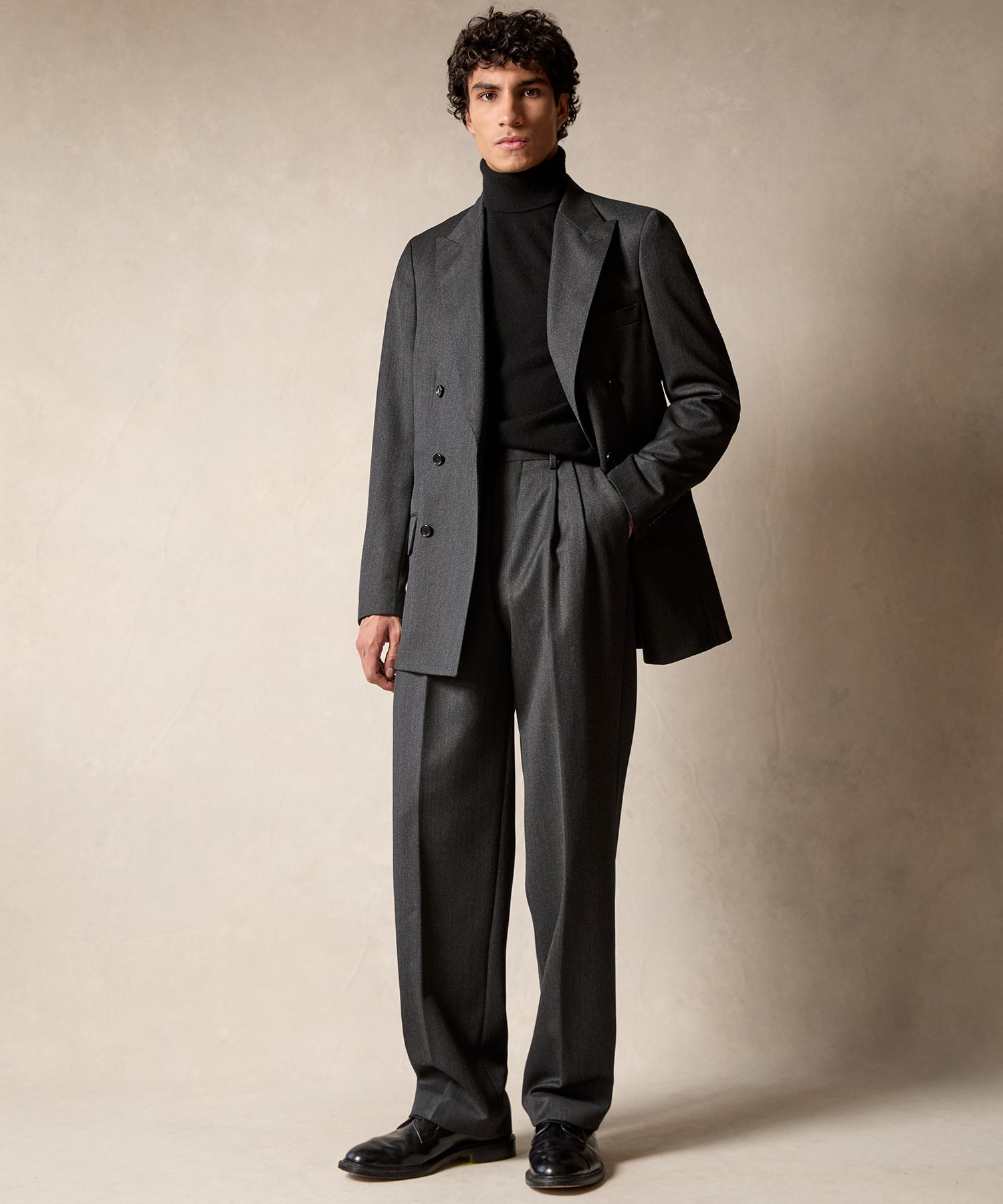 Italian Cavalry Twill Wythe Suit in Charcoal