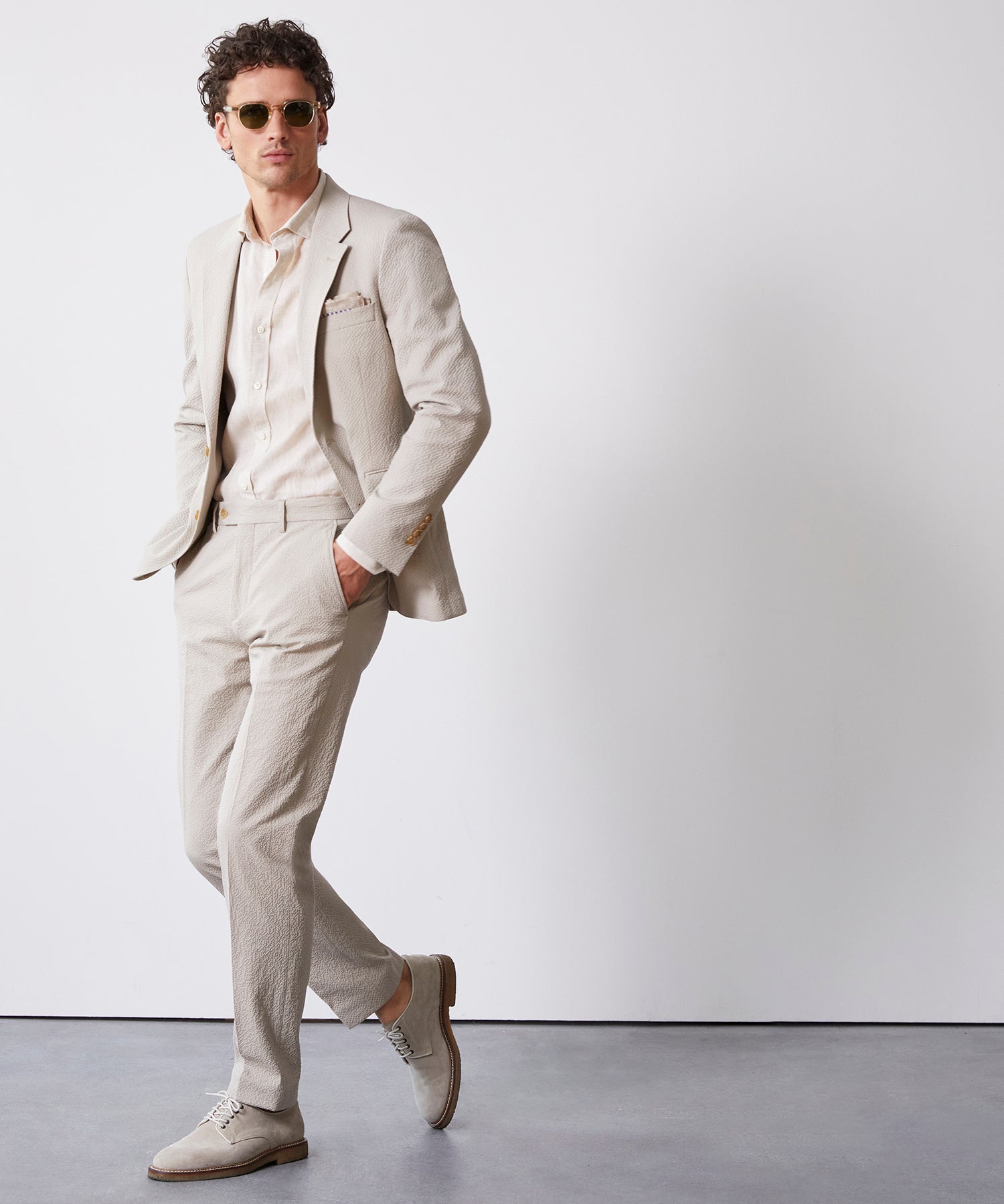 Italian Seersucker Sutton Suit in Stone