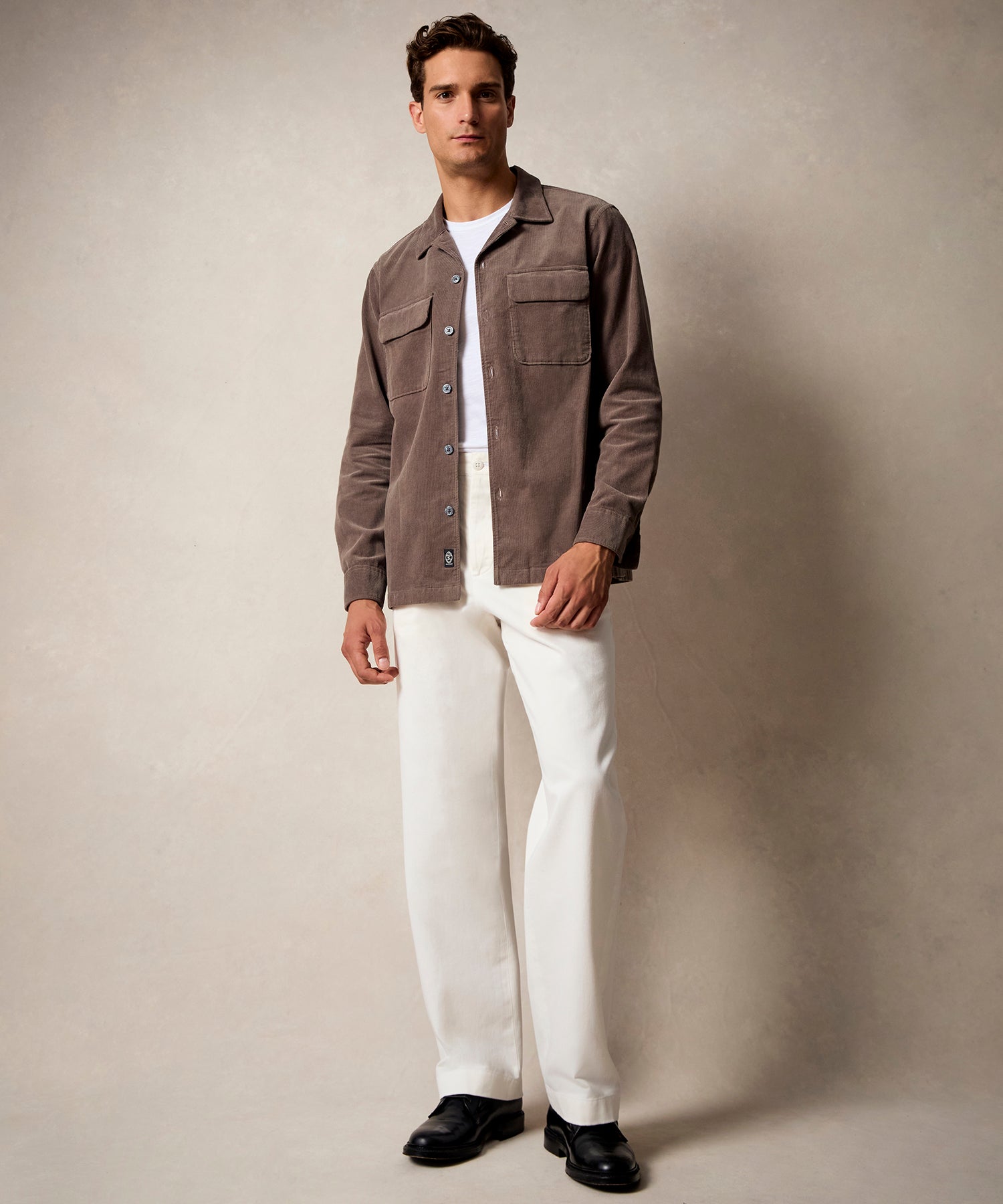 Relaxed Fit Favorite Chino in White