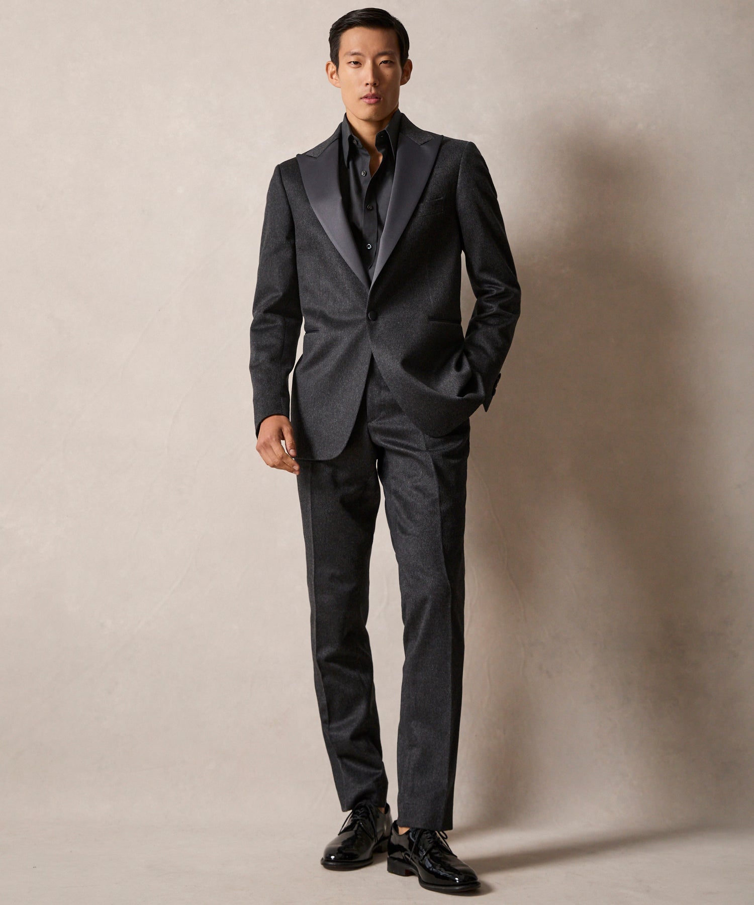 Italian Peak Lapel Cashmere Tuxedo in Grey